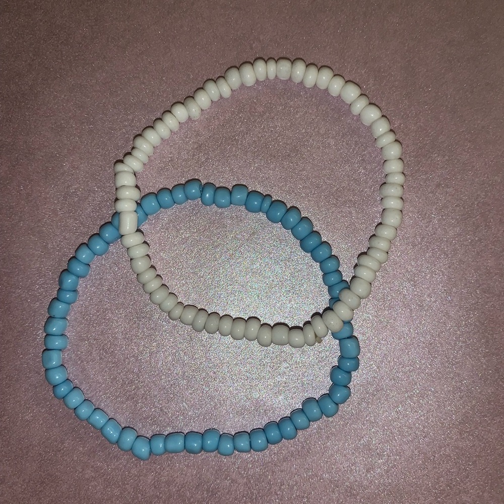 Elastic beaded bracelets